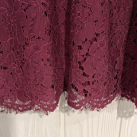 Finn & GRACE Off Shoulder Lace Crop Top size XS - Picture 3 of 9